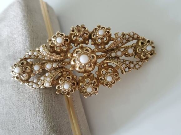 Ciner Jewelry - Vintage Ciner Brooch